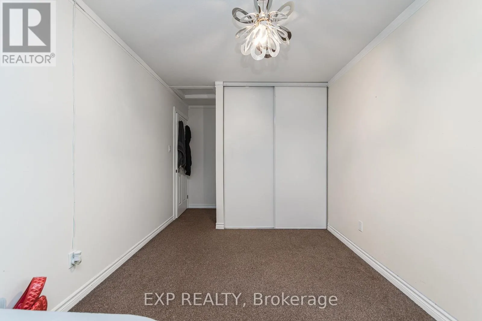 31 RASTILA CRESCENT