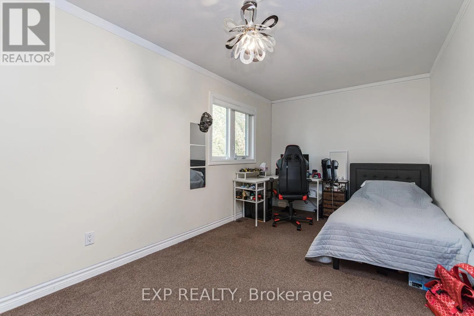 31 RASTILA CRESCENT