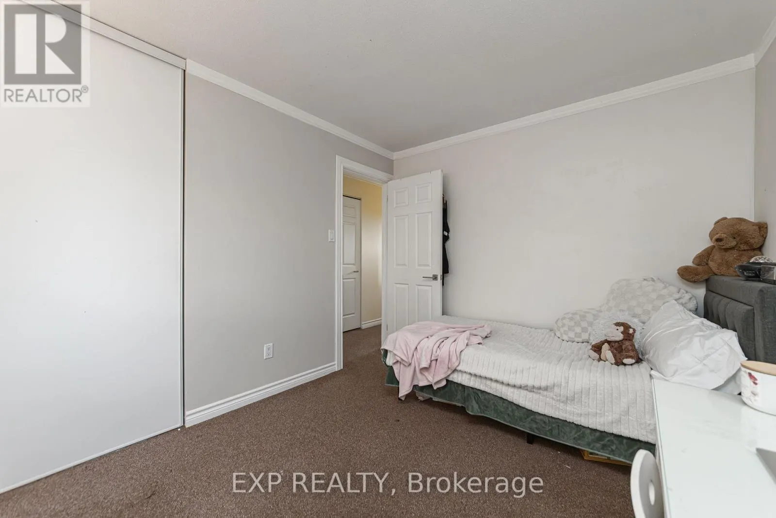 31 RASTILA CRESCENT