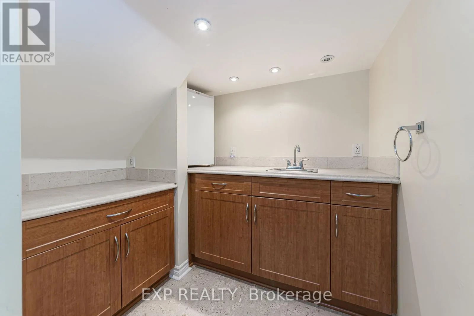31 RASTILA CRESCENT