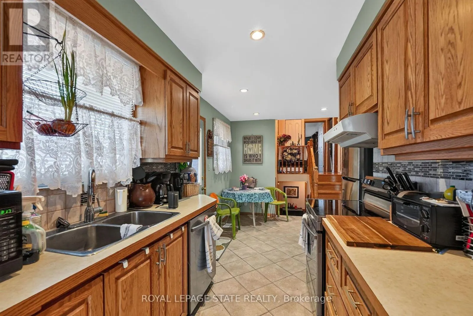 749 UPPER HORNING ROAD