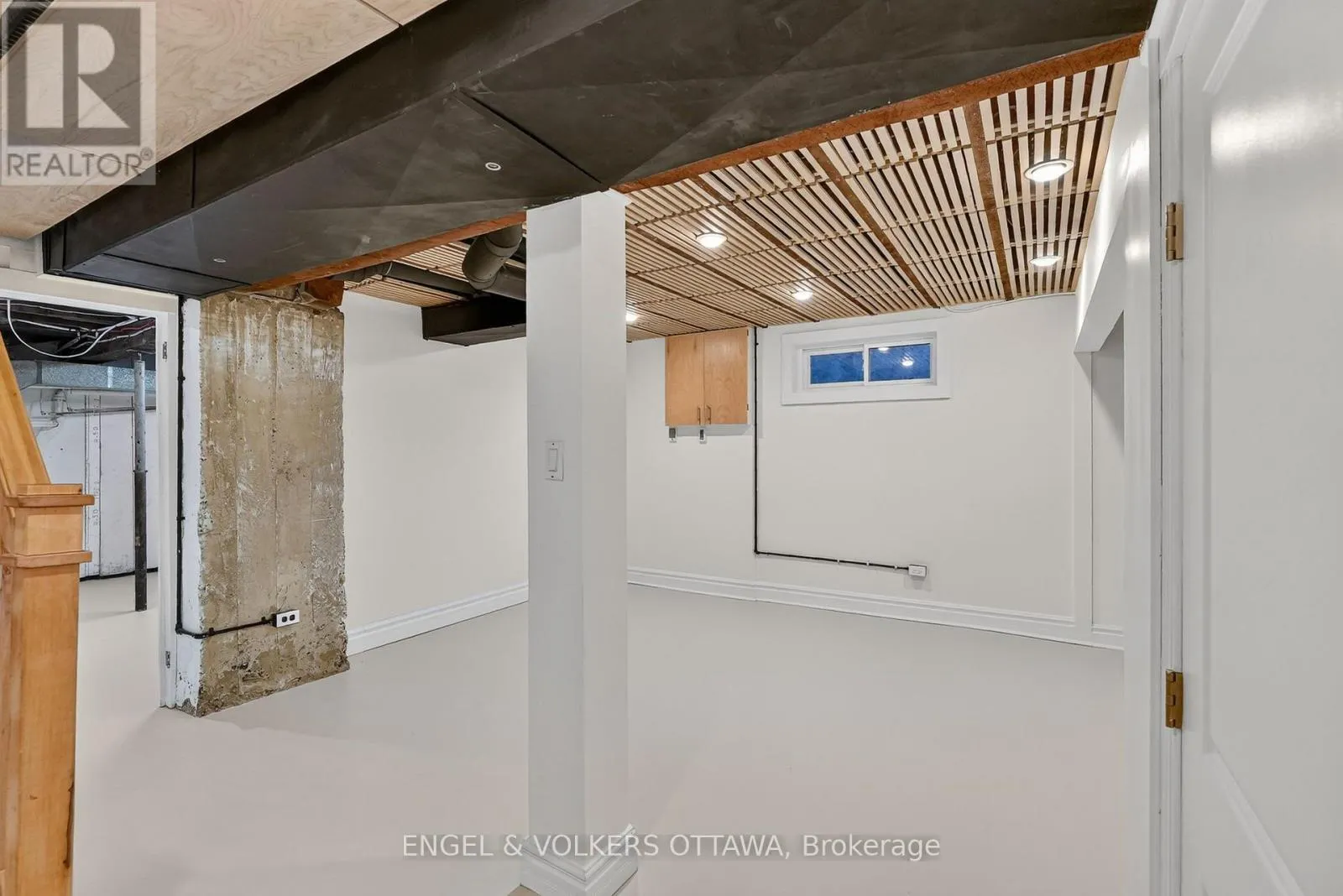 61 MURIEL STREET