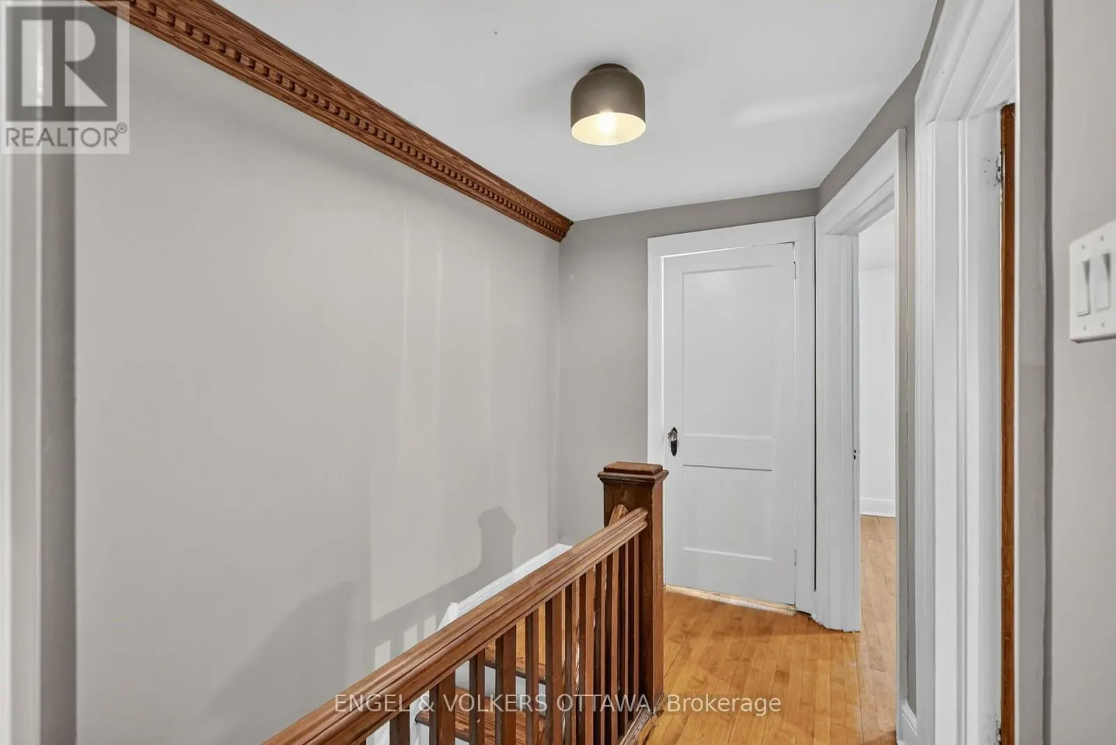 61 MURIEL STREET