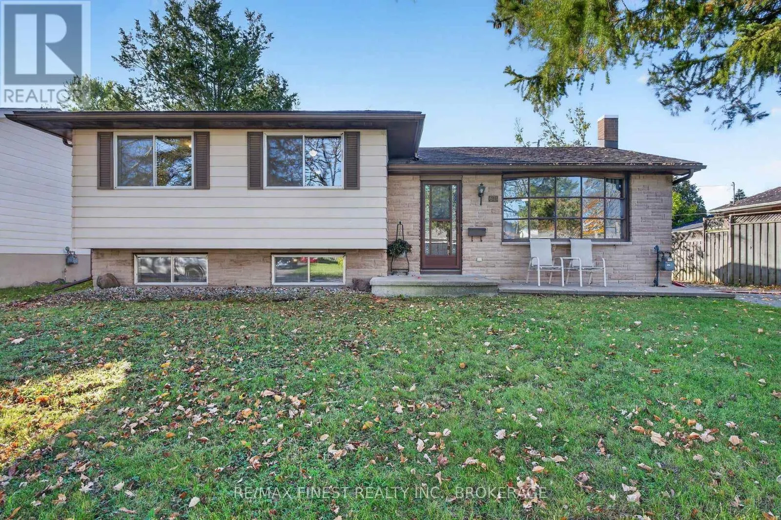 674 HARROW PLACE