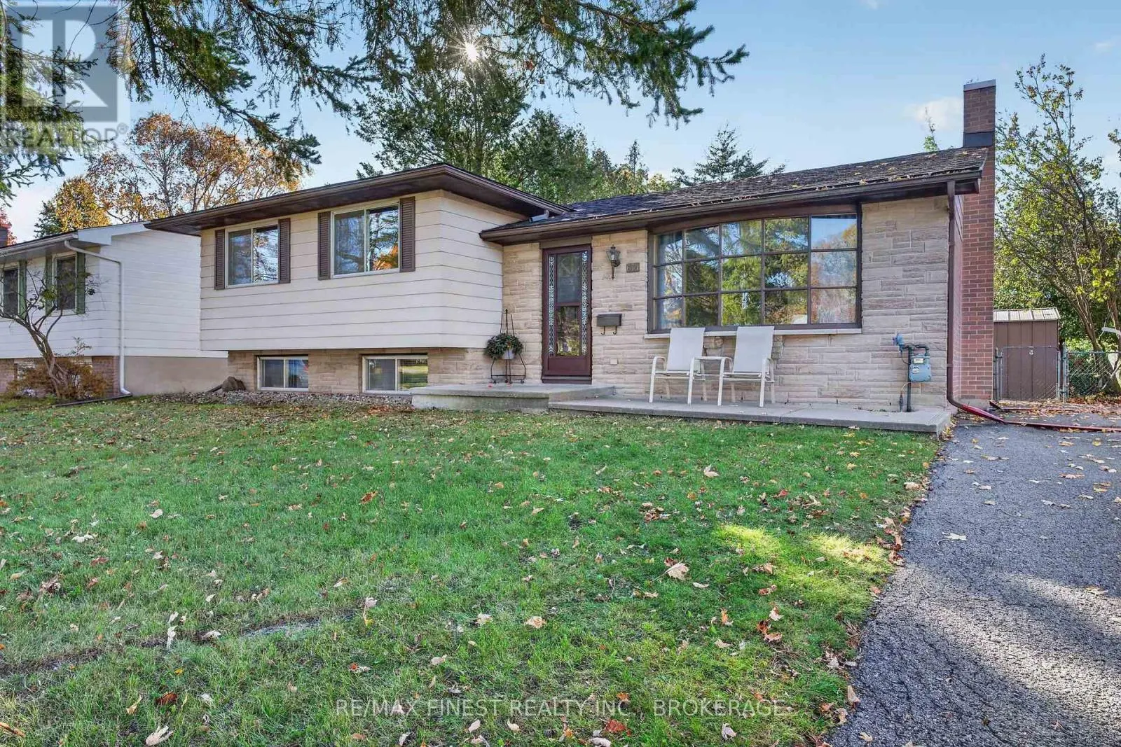674 HARROW PLACE