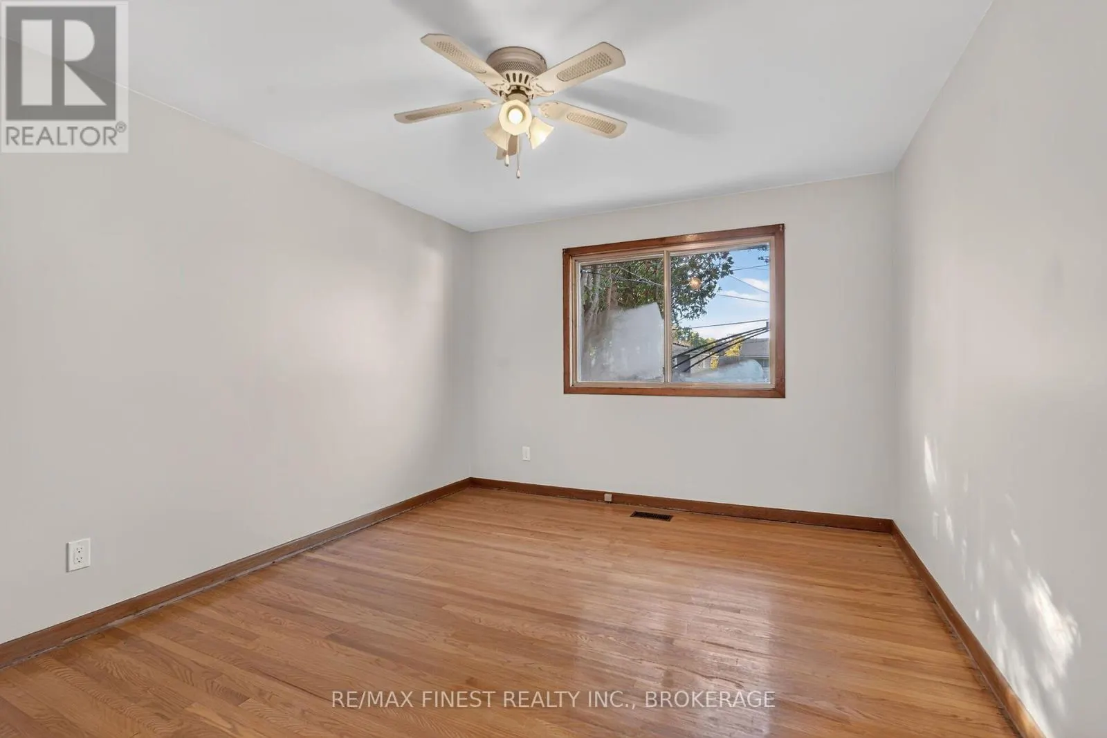 674 HARROW PLACE