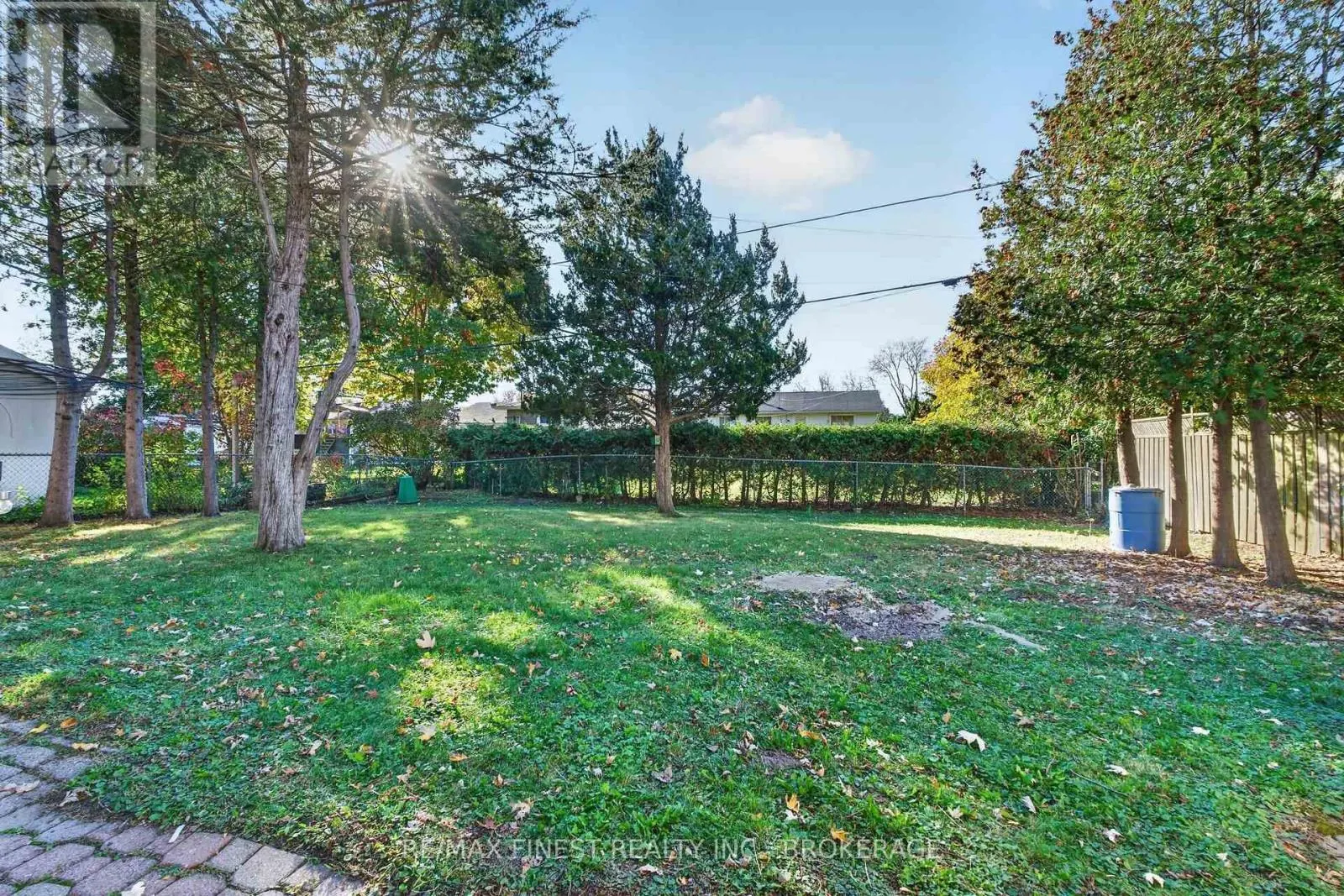 674 HARROW PLACE