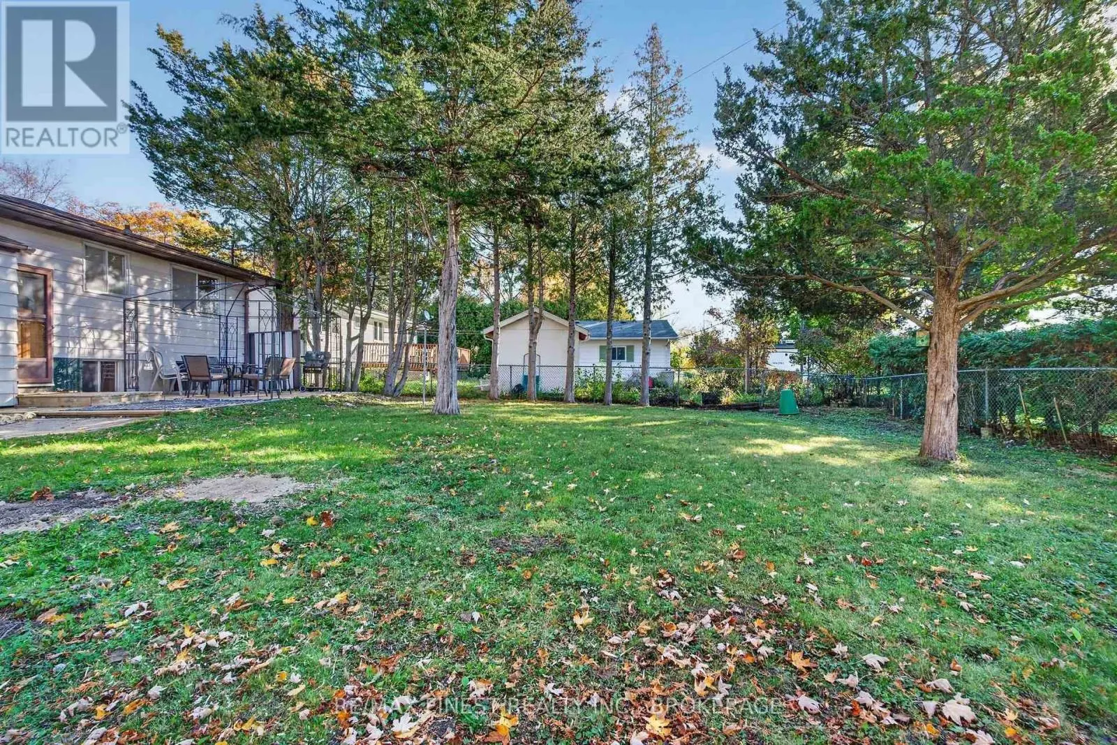 674 HARROW PLACE