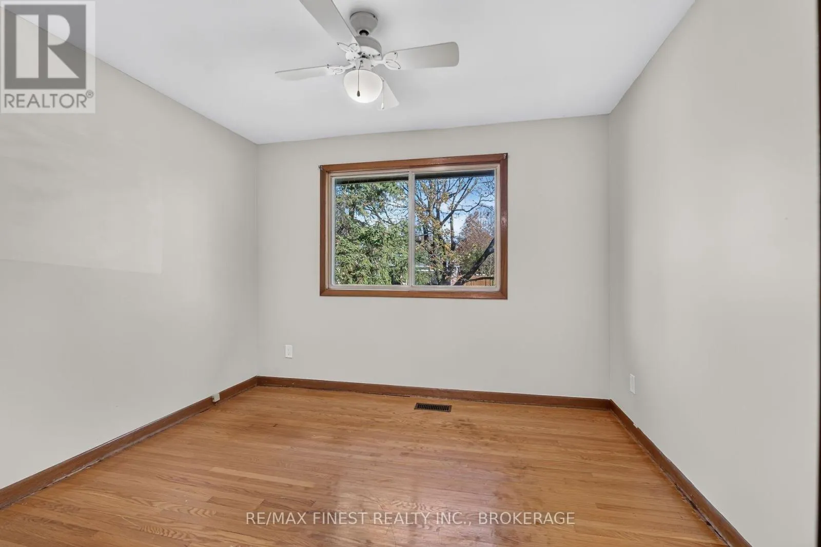 674 HARROW PLACE