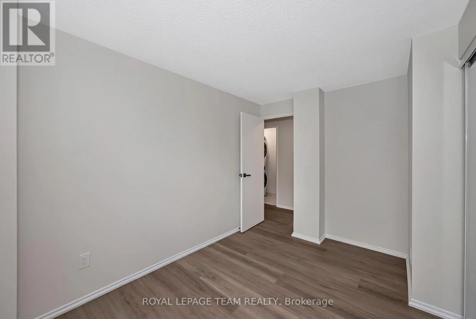 214 - 2630 SOUTHVALE CRESCENT