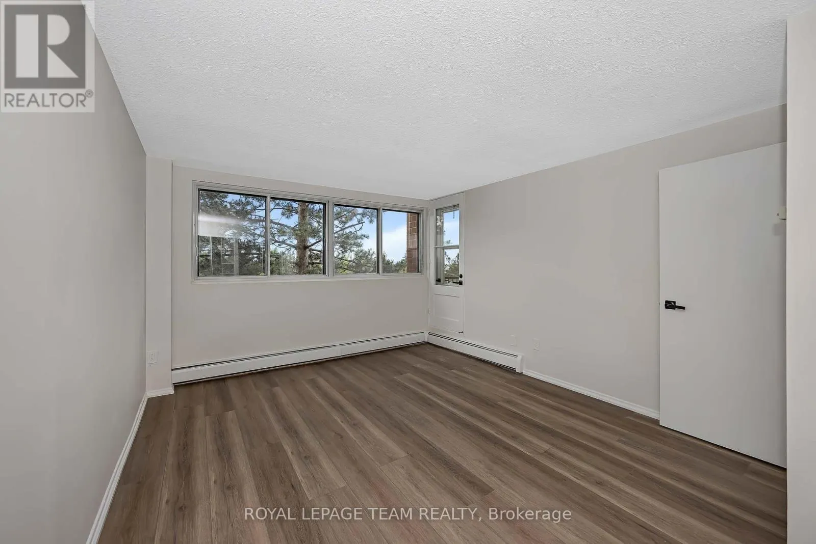 214 - 2630 SOUTHVALE CRESCENT