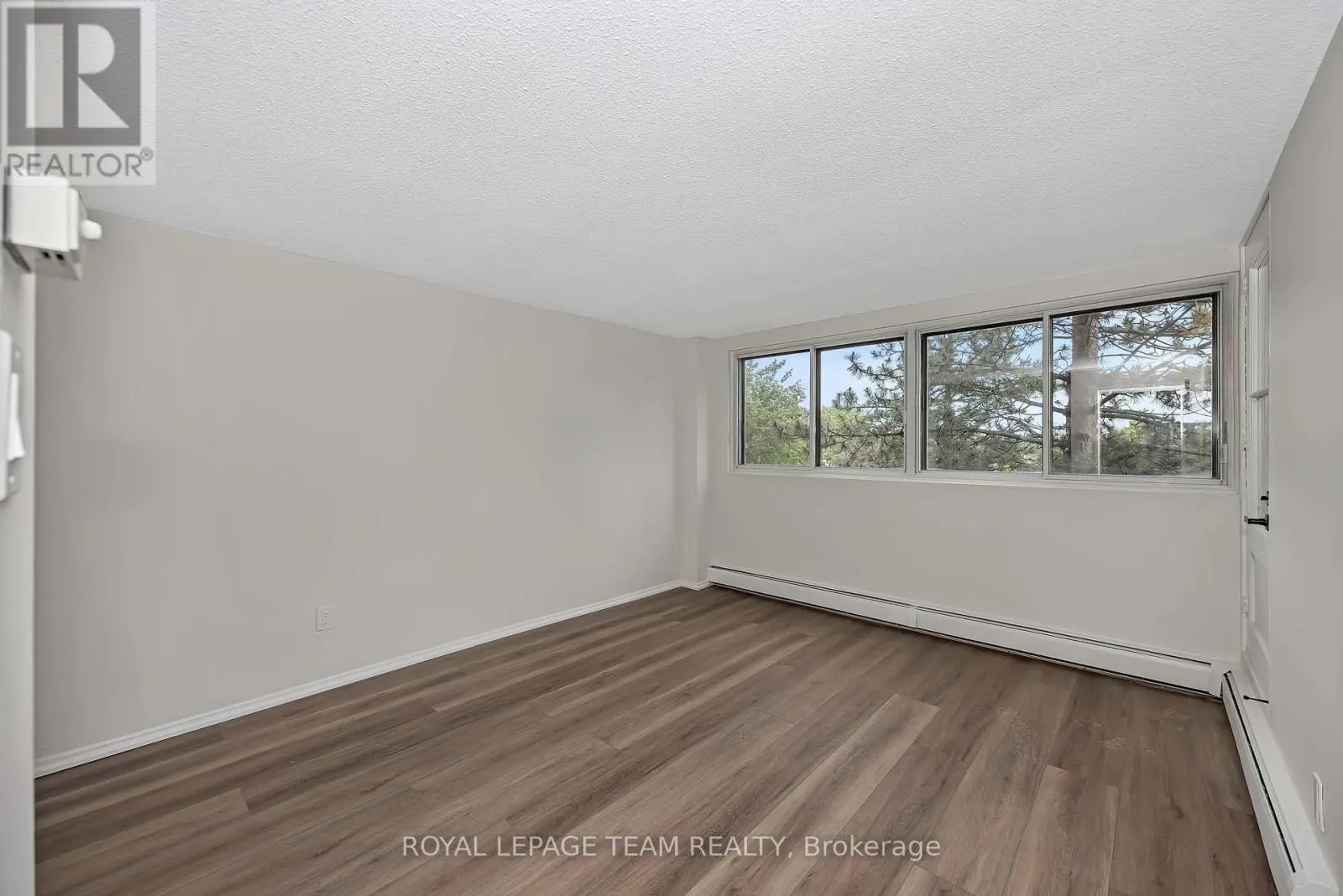 214 - 2630 SOUTHVALE CRESCENT