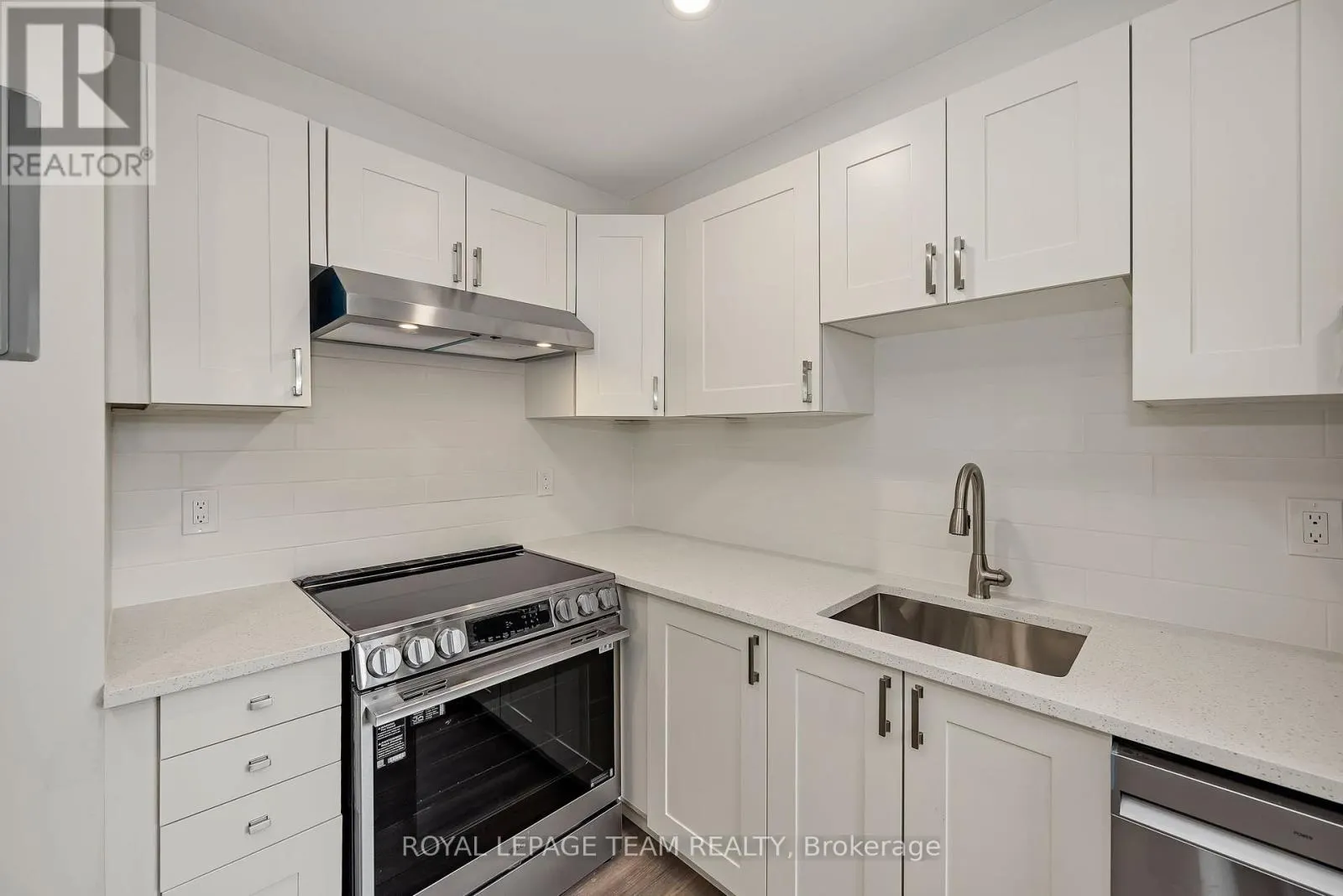 214 - 2630 SOUTHVALE CRESCENT