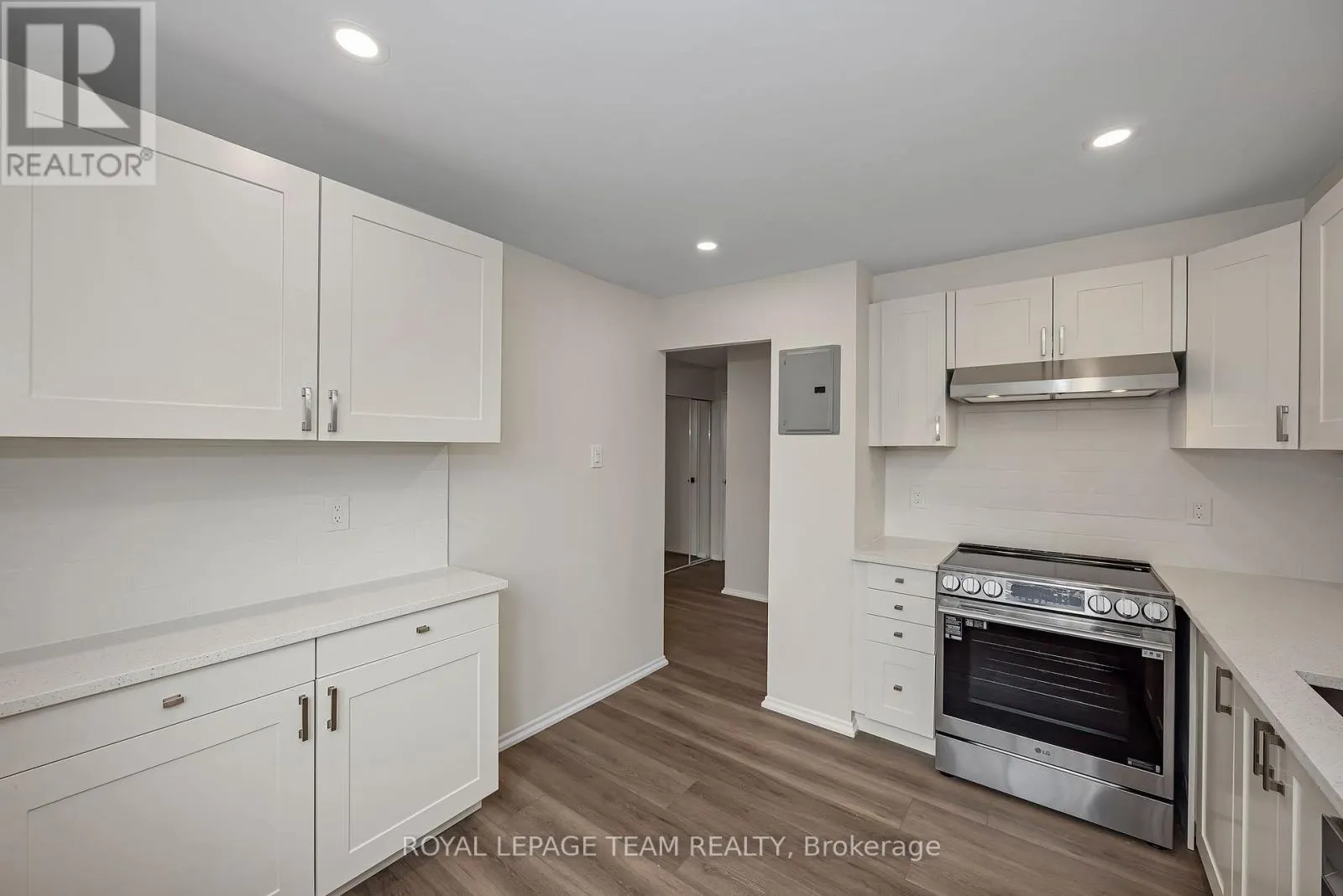 214 - 2630 SOUTHVALE CRESCENT