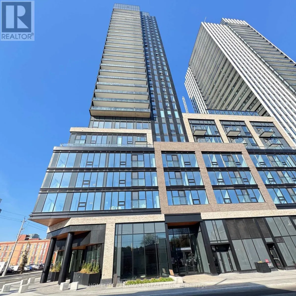 2606 - 91 JOHN STREET N