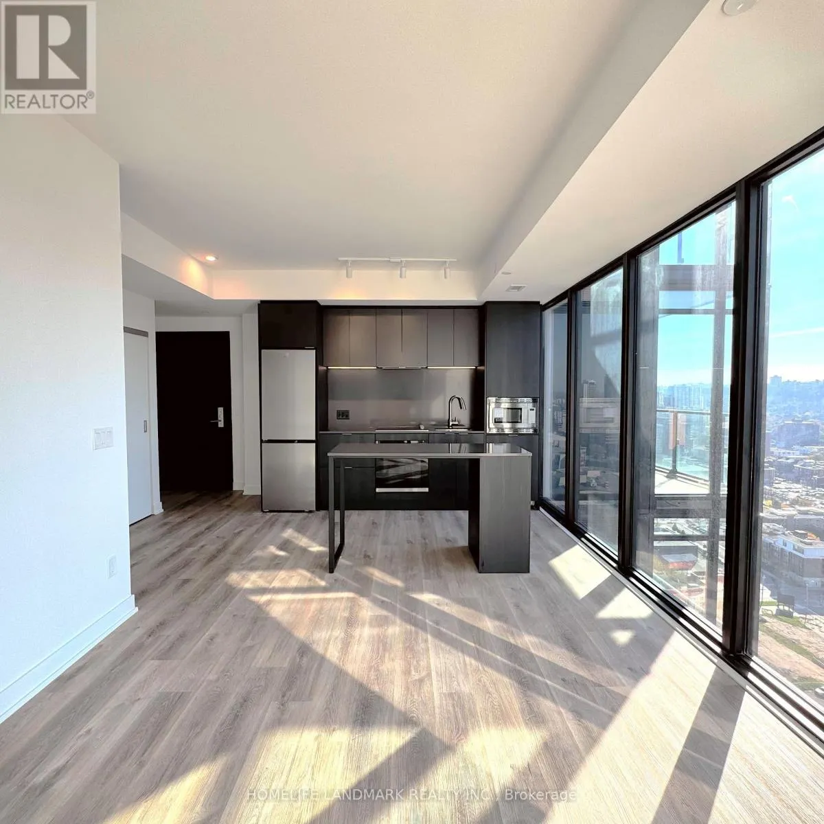 2606 - 91 JOHN STREET N