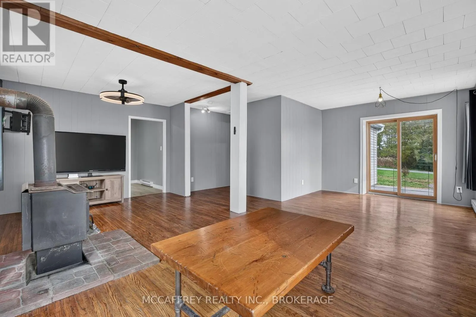 1499 COUNTY ROAD 1 W