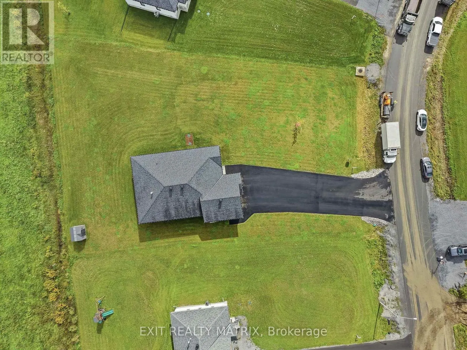 256 TRUDEAU CRESCENT