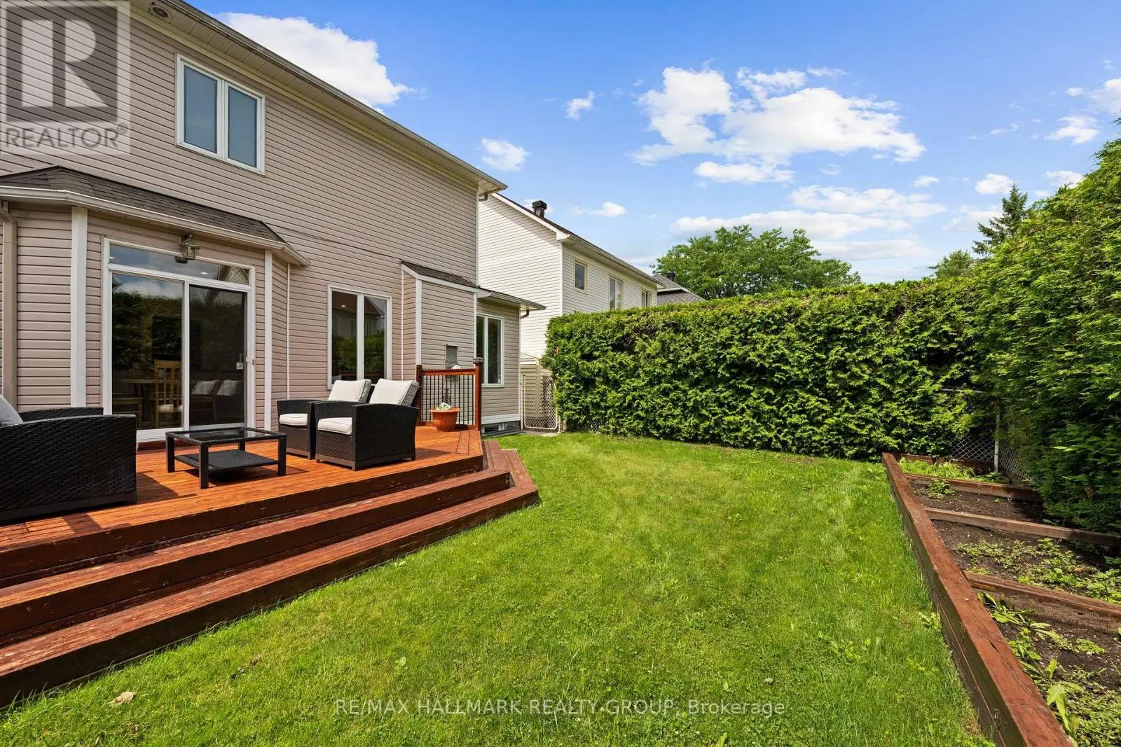 2104 SANDY OAKS DRIVE