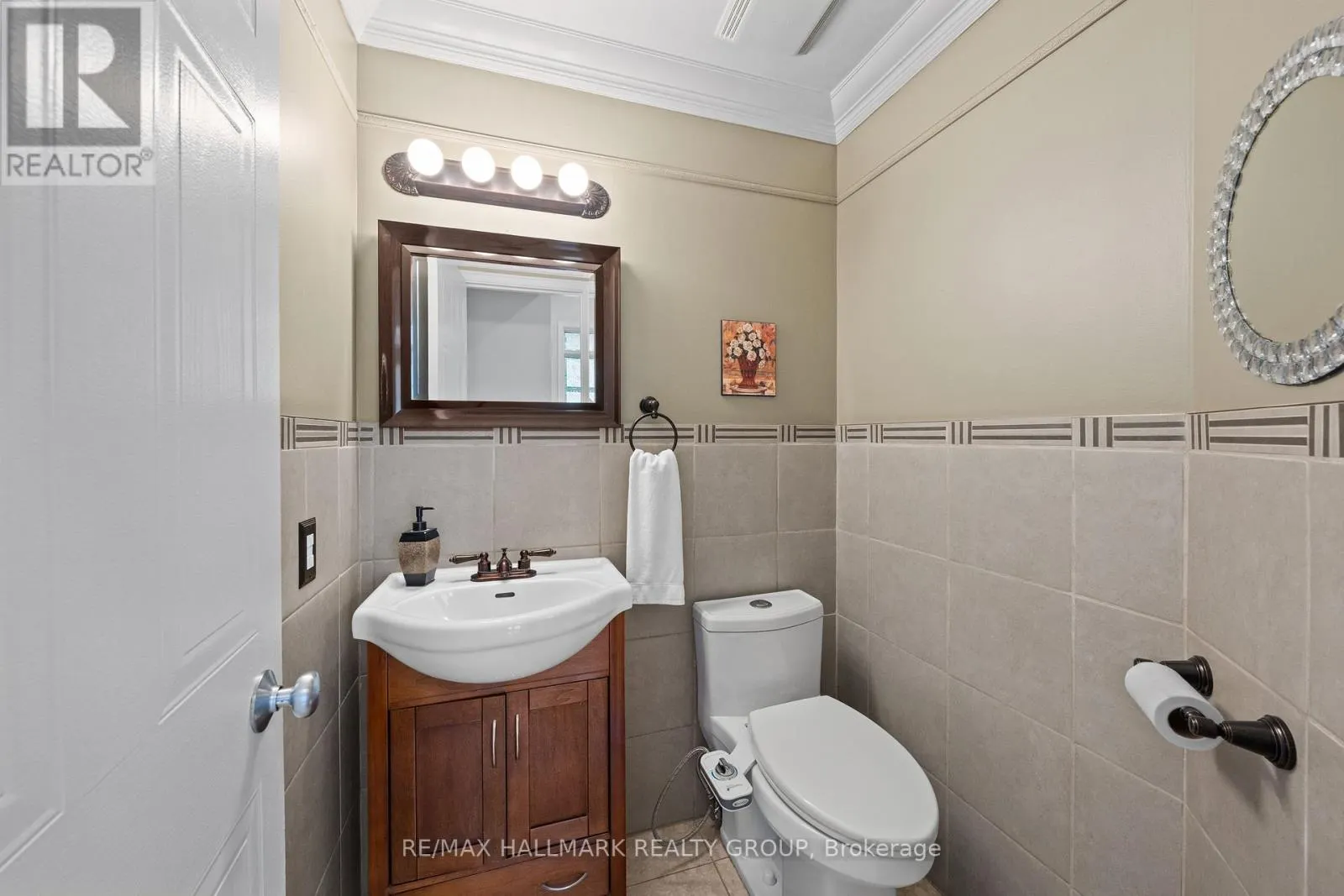 2104 SANDY OAKS DRIVE