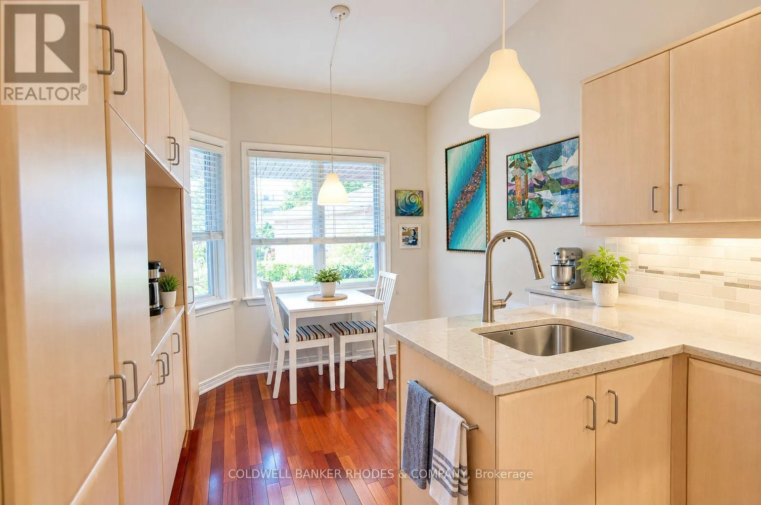 77 QUINTERRA COURT