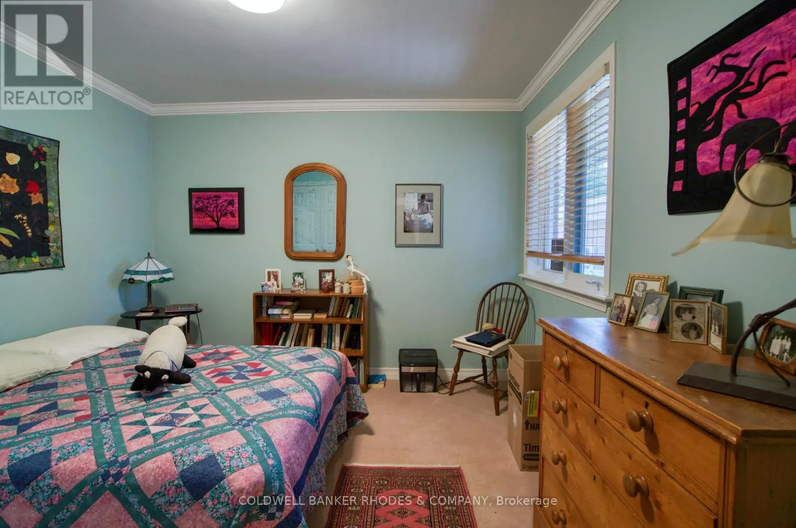 77 QUINTERRA COURT