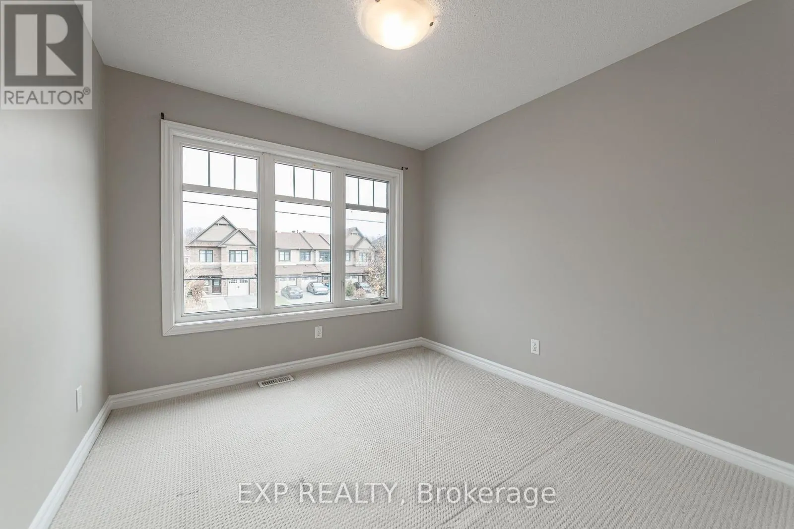 3348 WOODROFFE AVENUE