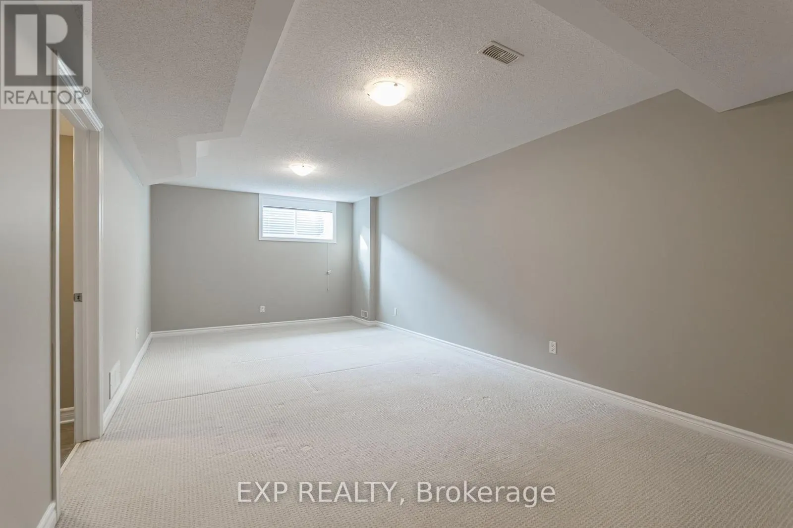 3348 WOODROFFE AVENUE