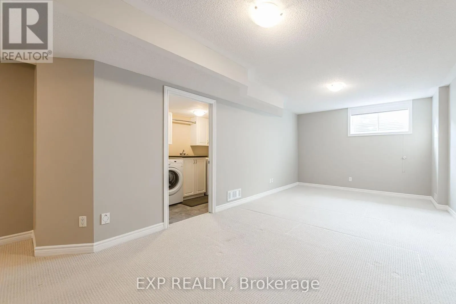3348 WOODROFFE AVENUE