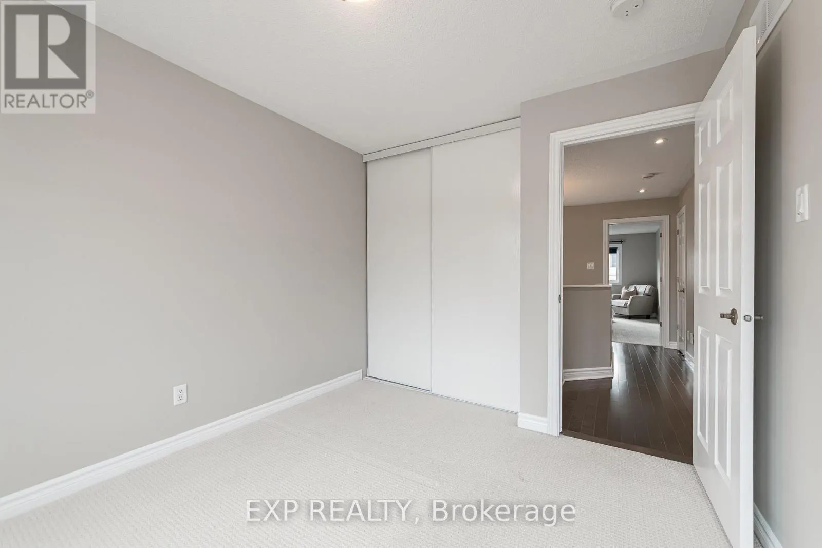 3348 WOODROFFE AVENUE