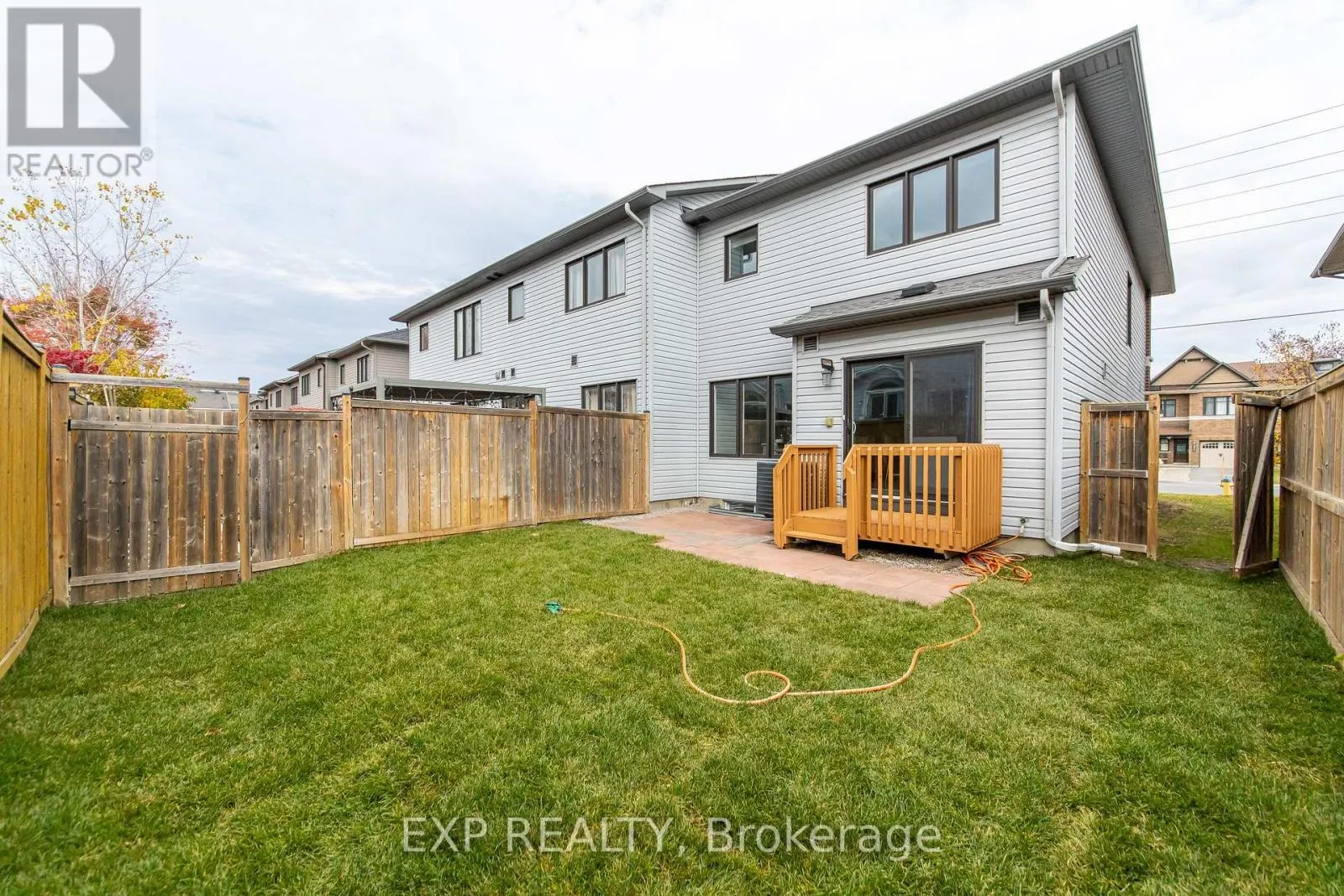 3348 WOODROFFE AVENUE