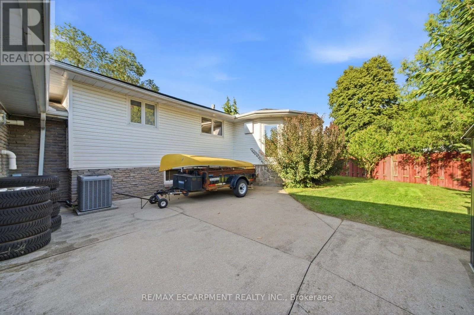 16 REDWOOD COURT