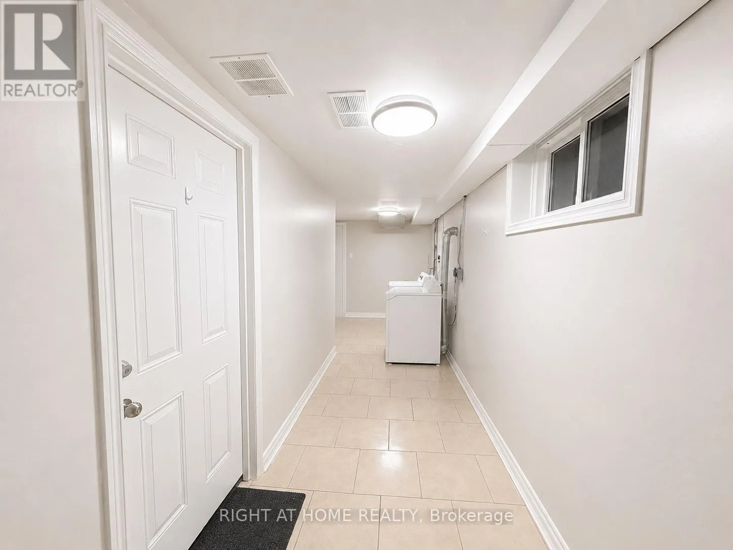 LOWER - 67 BRENTWOOD DRIVE