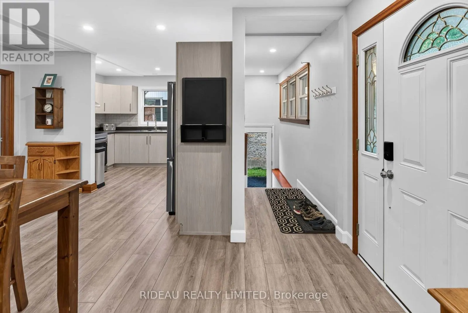 4 OTTER DRIVE