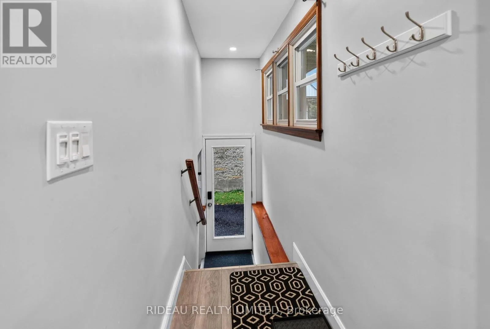 4 OTTER DRIVE