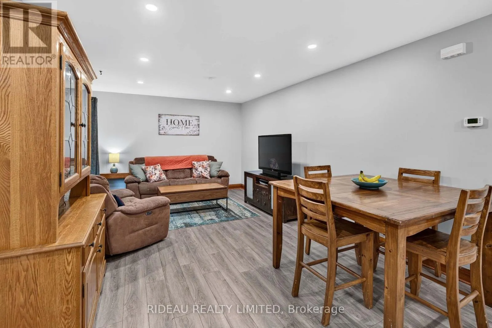 4 OTTER DRIVE