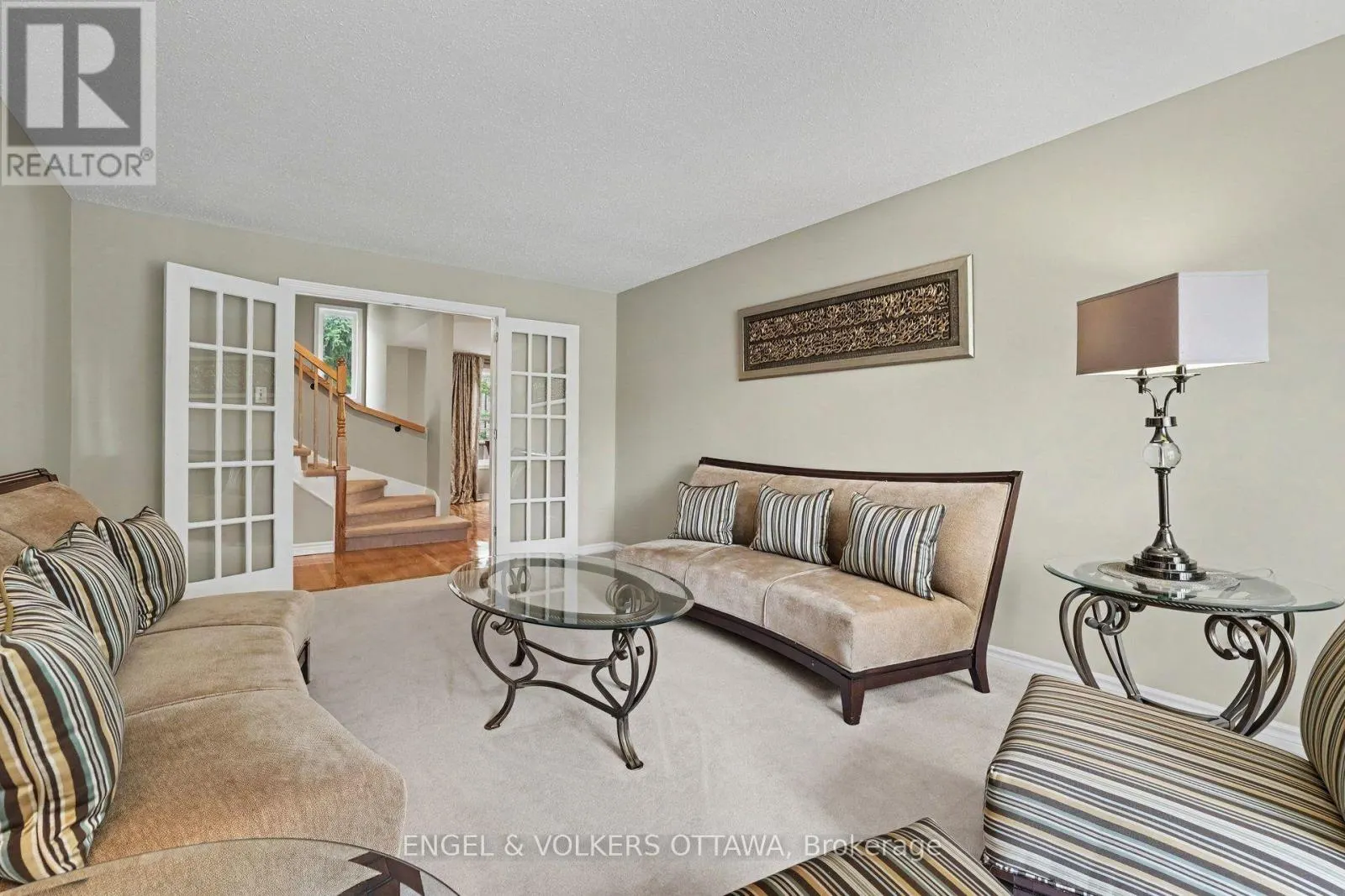 15 ARCHER SQUARE