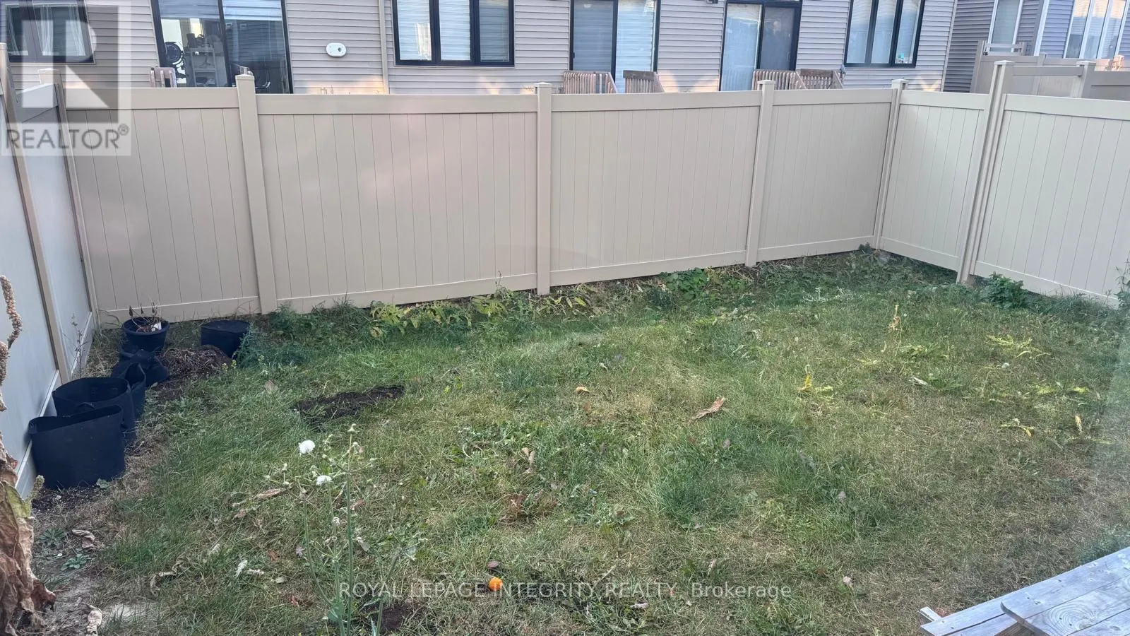 523 FLAGSTAFF DRIVE