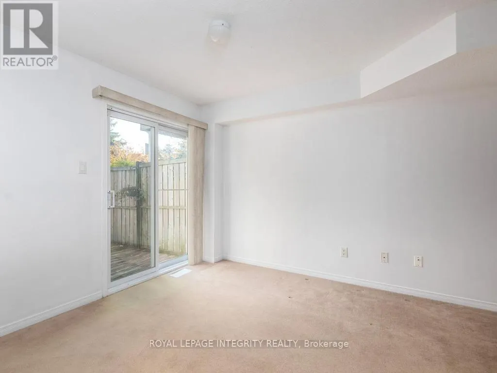 74 MANHATTAN CRESCENT