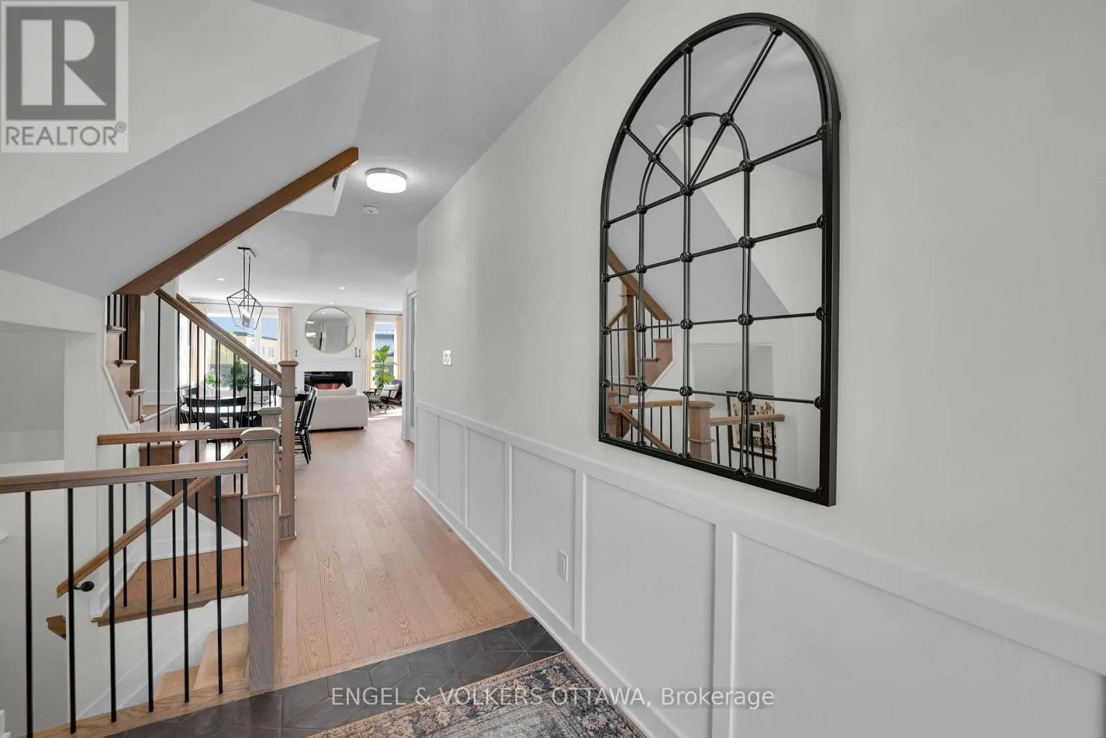 342 FINIAL WAY