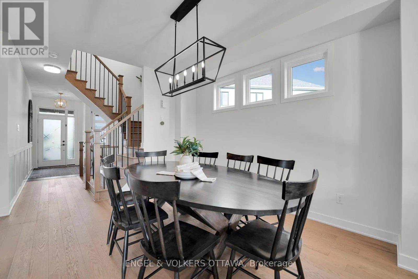 342 FINIAL WAY
