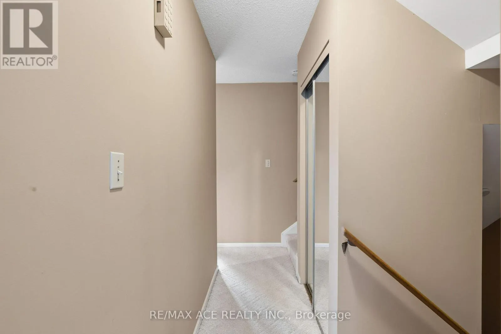 18 - 115 WRIGHT CRESCENT