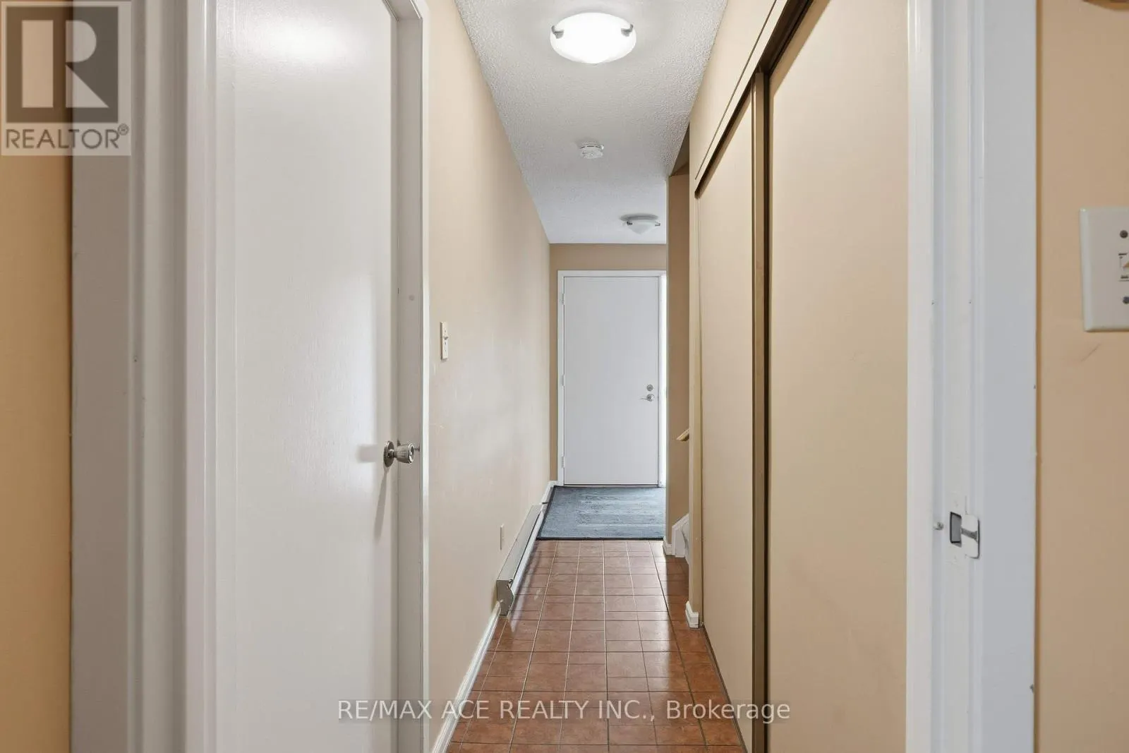 18 - 115 WRIGHT CRESCENT