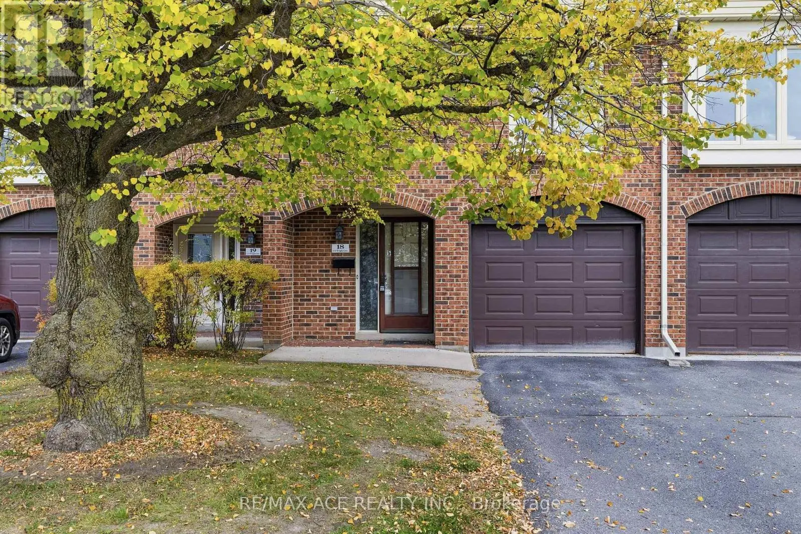 18 - 115 WRIGHT CRESCENT