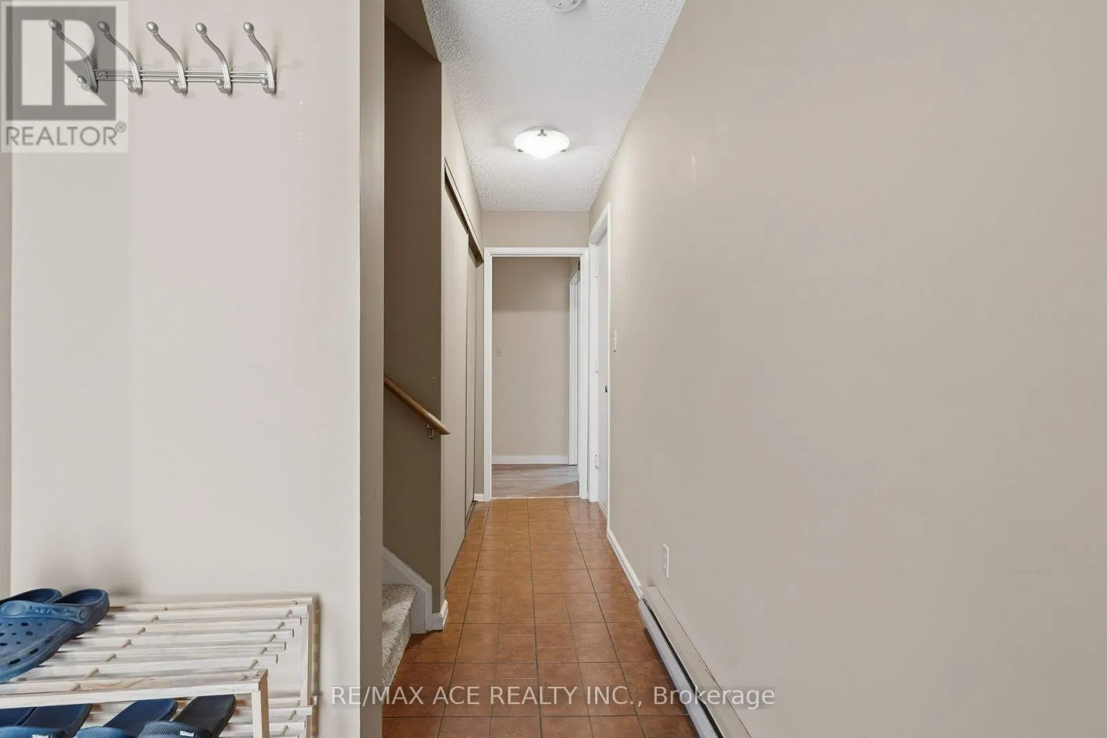 18 - 115 WRIGHT CRESCENT
