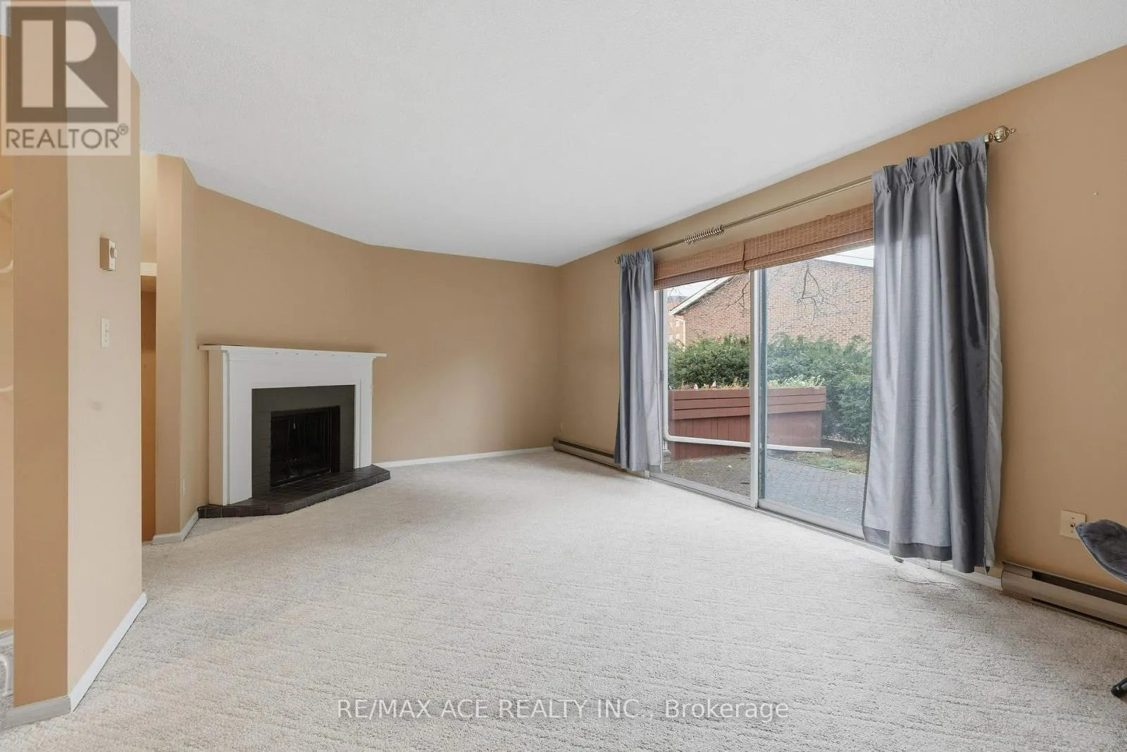 18 - 115 WRIGHT CRESCENT