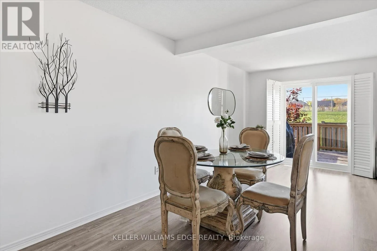 14 - 280 LIMERIDGE ROAD E