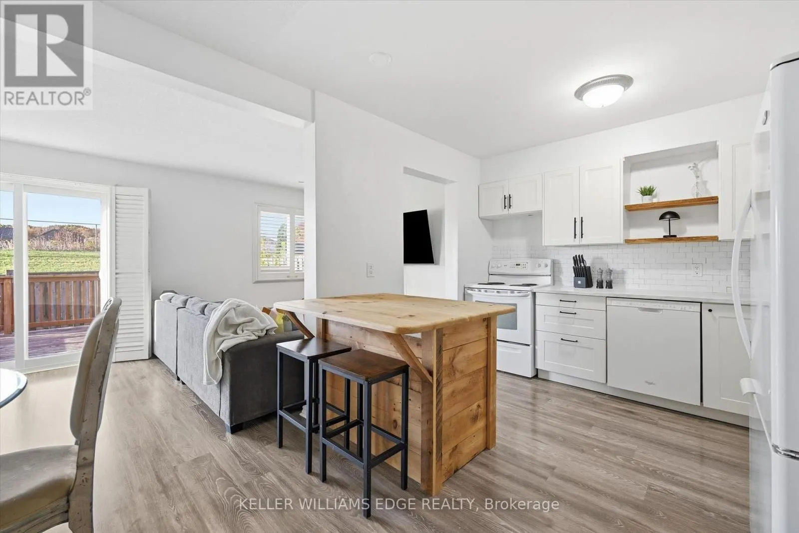 14 - 280 LIMERIDGE ROAD E