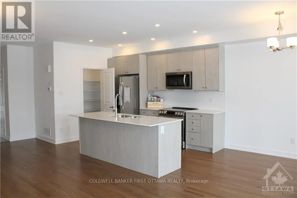 527 CORRETTO PLACE