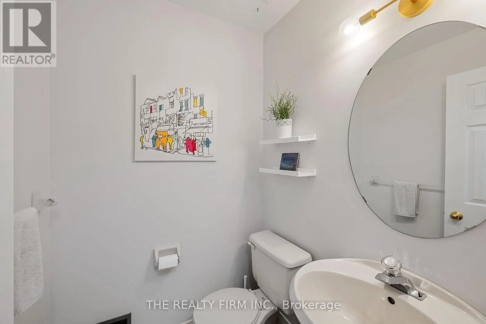 12 - 810 MAITLAND STREET #12